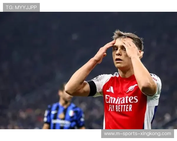 阿森纳厄德高直塞穿透防线,助攻特罗萨德完成精彩终结